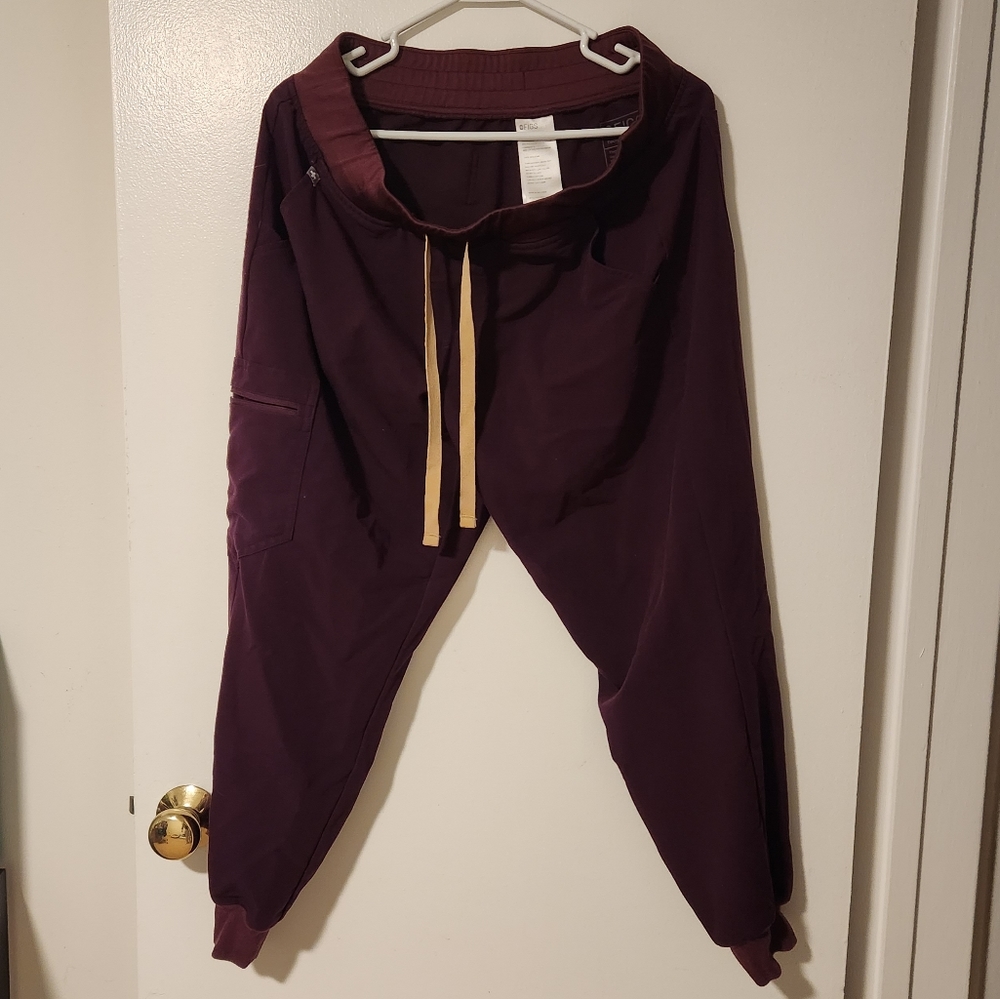 Figs Zamora Deep Purple Large Petite